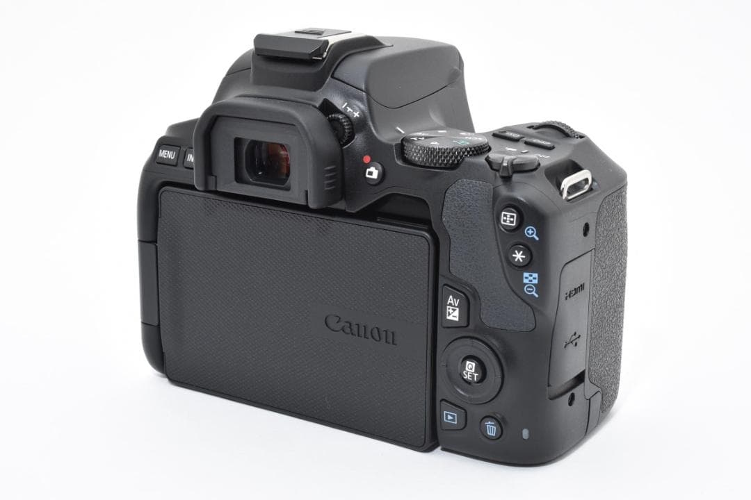 ほぼ新品 Canon EOS Kiss X10 ボディ S数107回 1413
