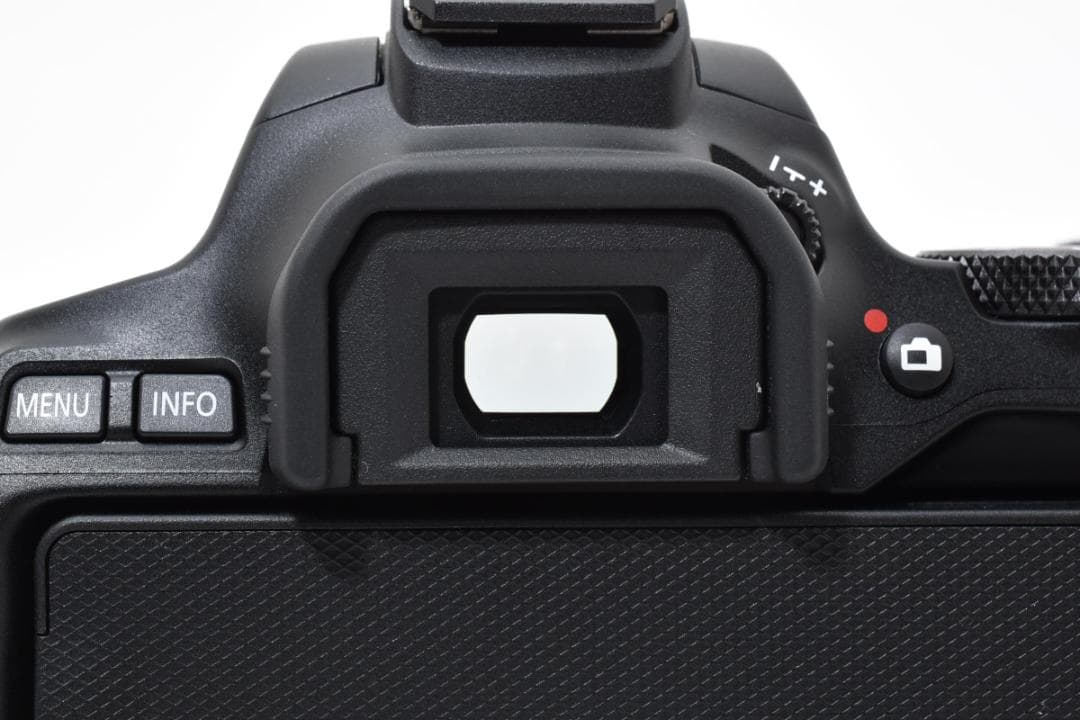 ほぼ新品 Canon EOS Kiss X10 ボディ S数107回 1413