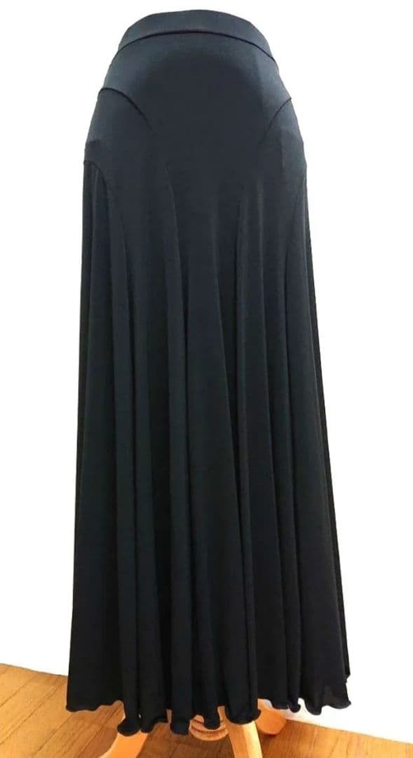 SALE☆チャコット　社交ダンス　スカート M 黒 スカート 定価45100円