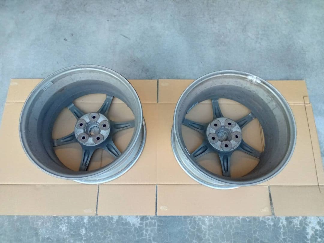 NISSAN　R34GT-R　純正ホイール　２本　(中古)