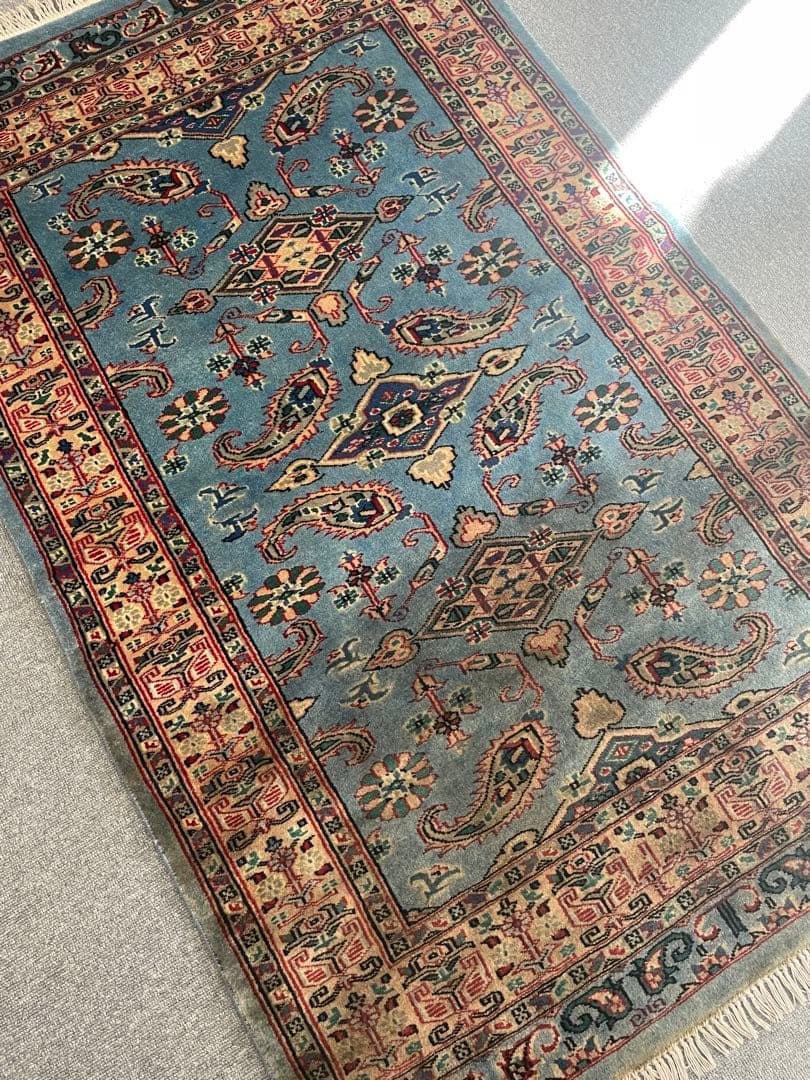 パキスタン手織り絨毯　 ウール　アクセントラグ 　size:132×81cm