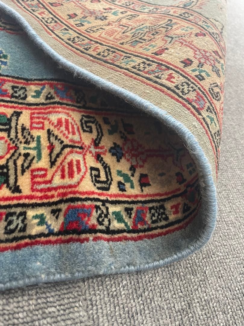 パキスタン手織り絨毯　 ウール　アクセントラグ 　size:132×81cm