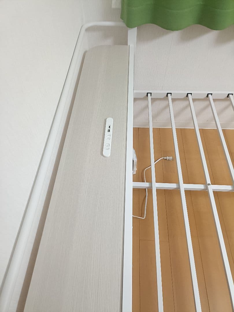 セミダブルベッドフレーム ホワイト