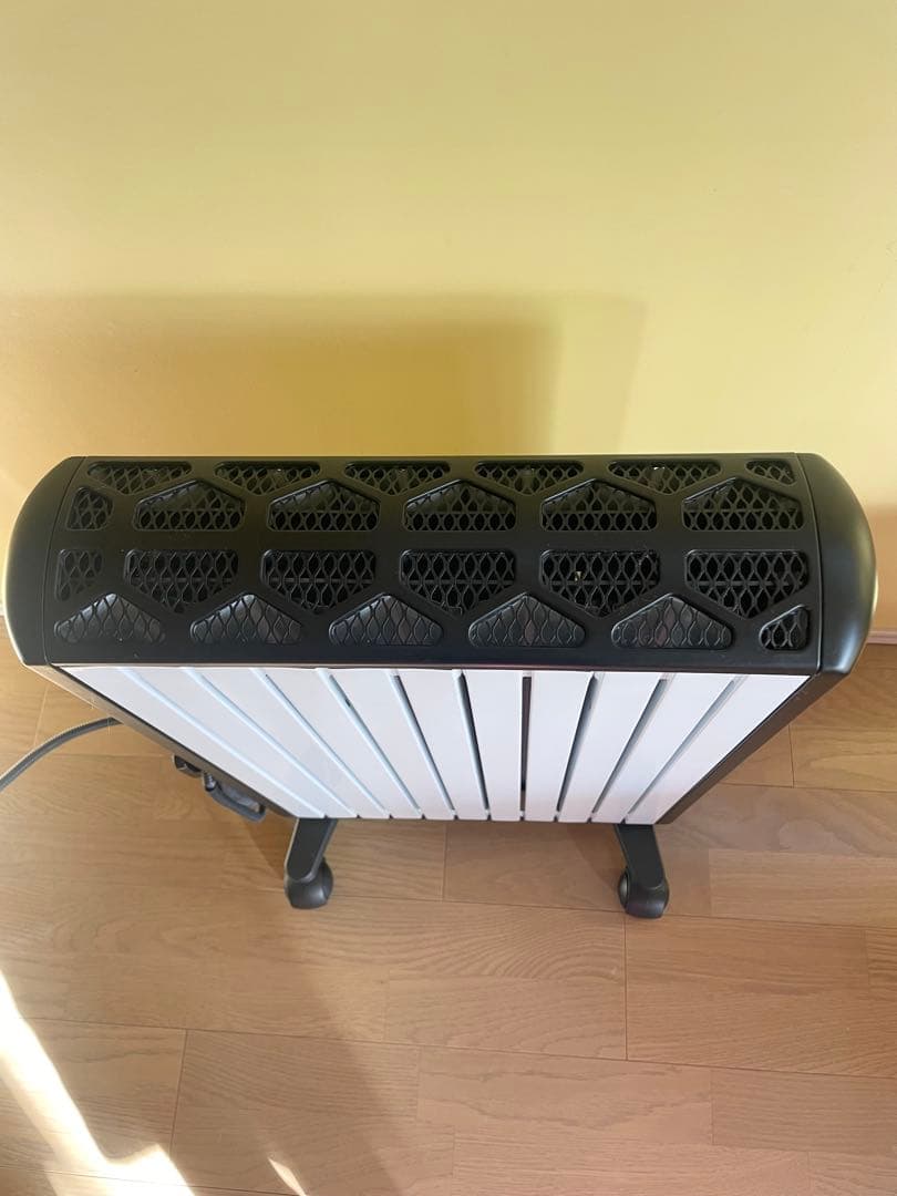 ⭐️ワンシーズンのみ使用⭐️デロンギ　マルチダイナミックヒーター　MDH15-BK