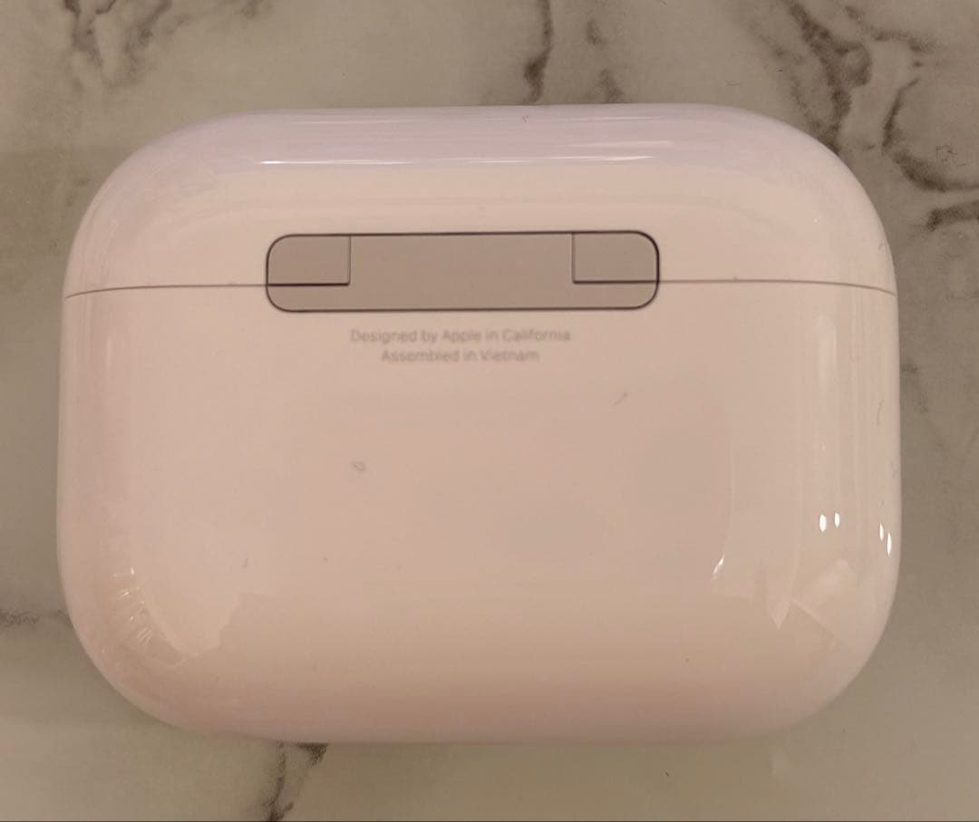 AirPods Pro 3本体 ワイヤレス充電対応箱付き