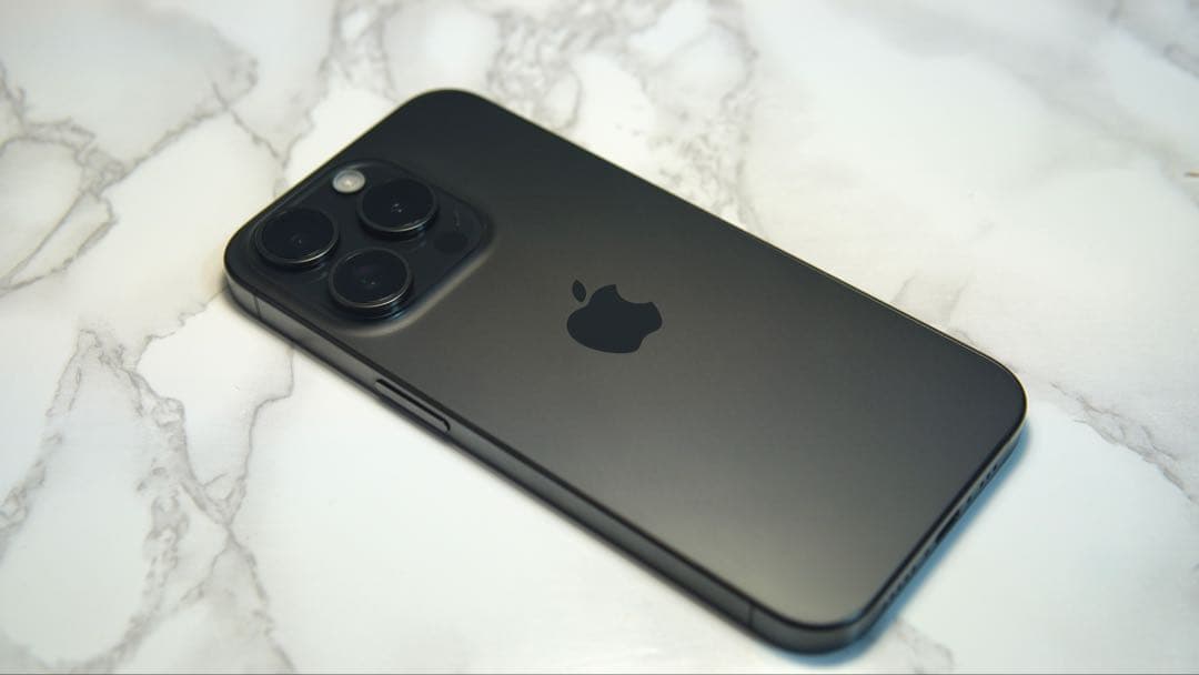 Apple iPhone 15 Pro SIMフリー 512GB 美品