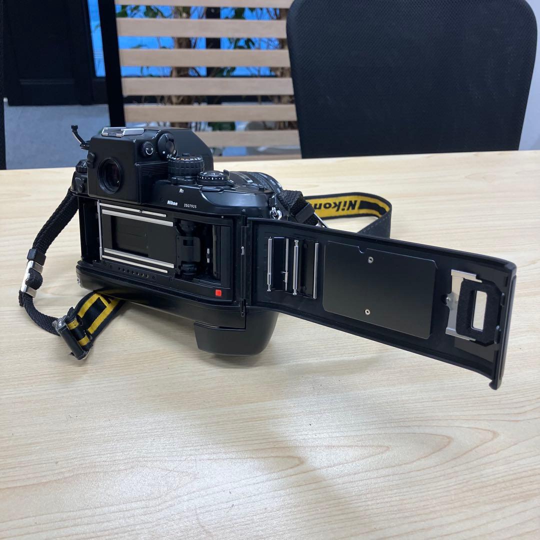 Nikon F4 一眼レフカメラ