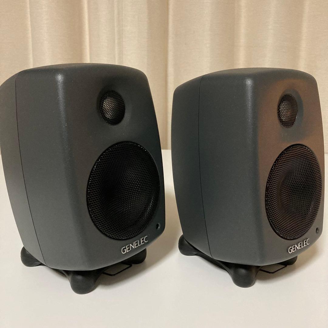 GENELEC 8010A モニタースピーカー　ペア