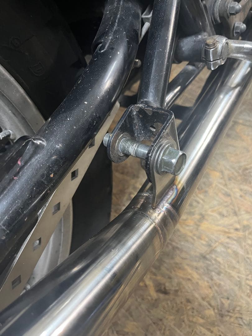 sr400 sr500 スレンレス400番磨き　かち上げマフラー　チョッパー