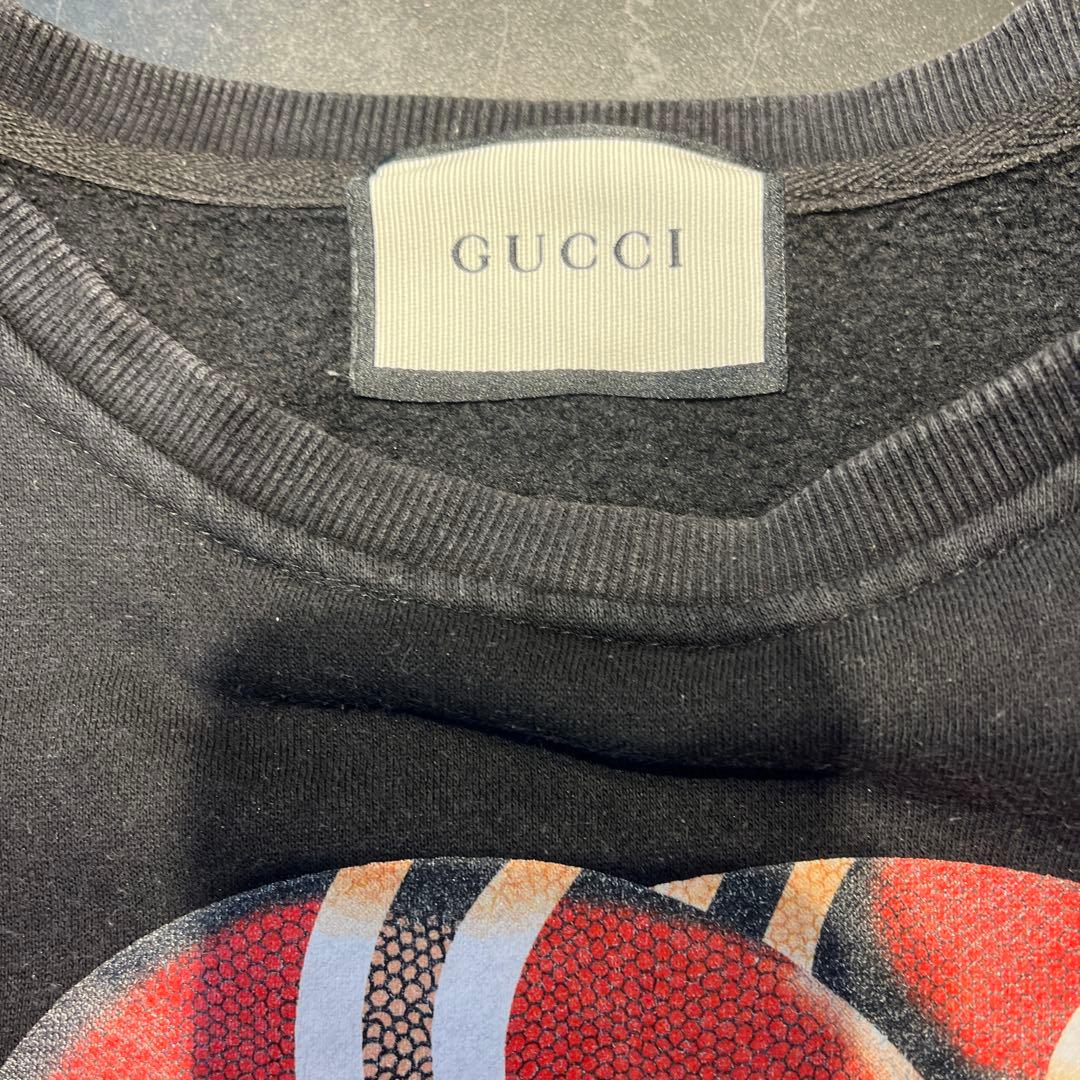 GUCCI スネークプリント トレーナー