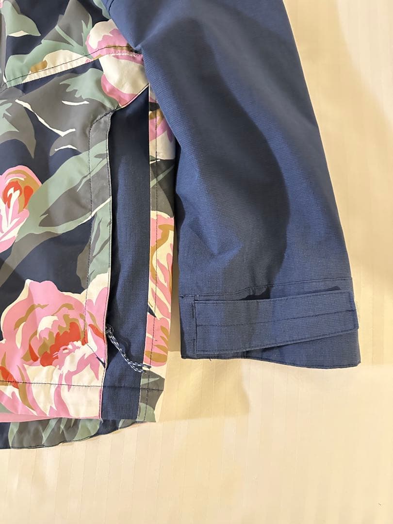 【美品】BURTON バートン 花柄 スノボウェア ジャケット