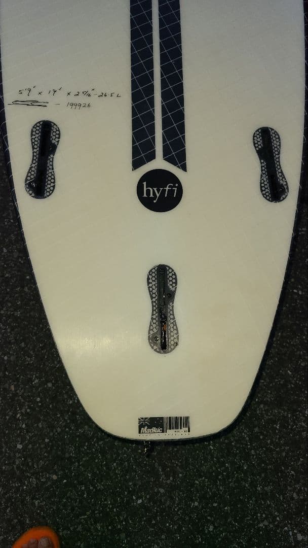 サーフボード　JS モンスタボックス　hyfi