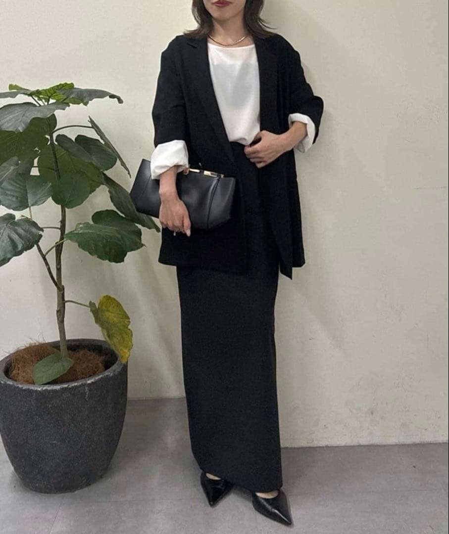 今期購入【新品未使用タグ付】 ガリャルダガランテ　ラウンドブラウスTee