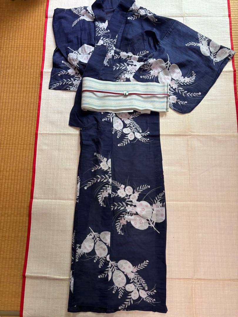 【綿麻　上品浴衣】古今　紺色 浴衣 単品　ピンク小花＆葉模様 手縫い 着物風にも