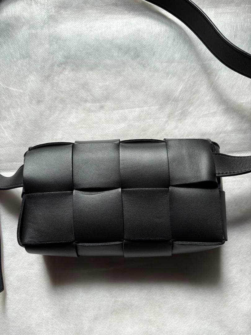 BOTTEGA VENETA ベルトバッグ