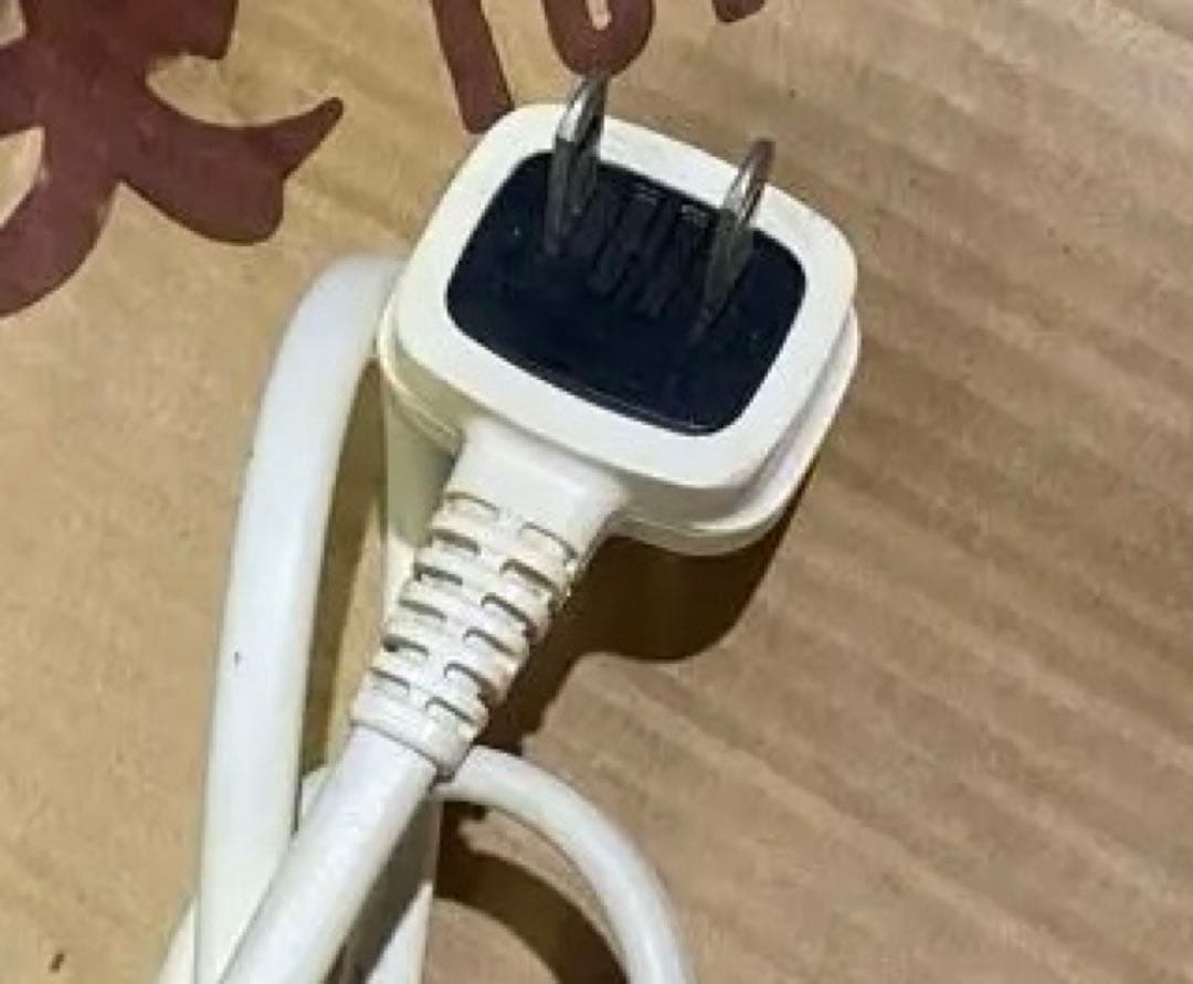 【中古】　ホシザキ　ウオーターサーバー　AT-18WG 卓上タイプ