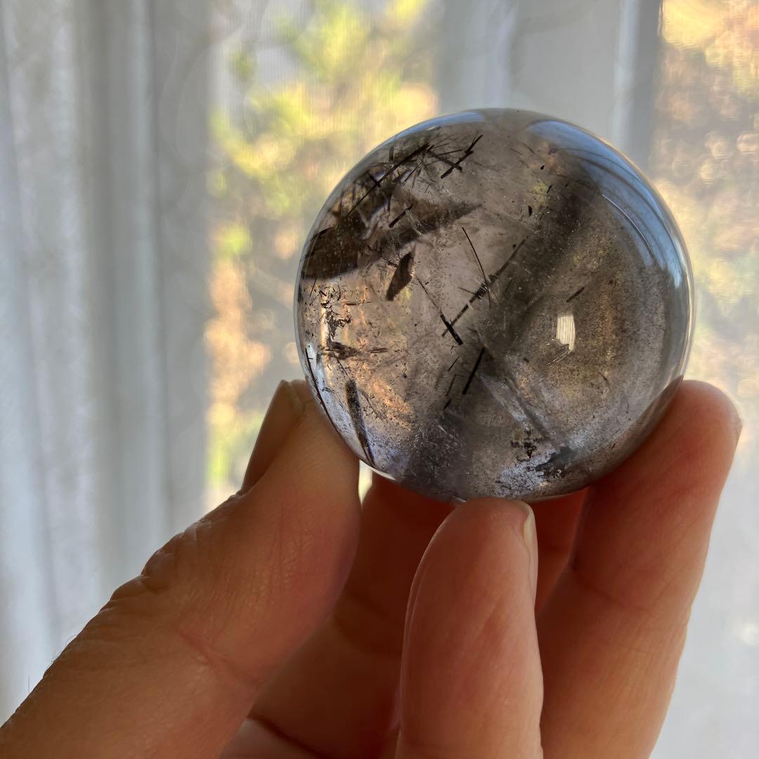 こつぶさま専用トルマリンインクォーツ　スフィア　天然石置物　E13