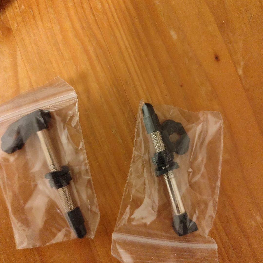 状態良好SHIMANO 105 カーボンホイール リムハイト32mm前後セット