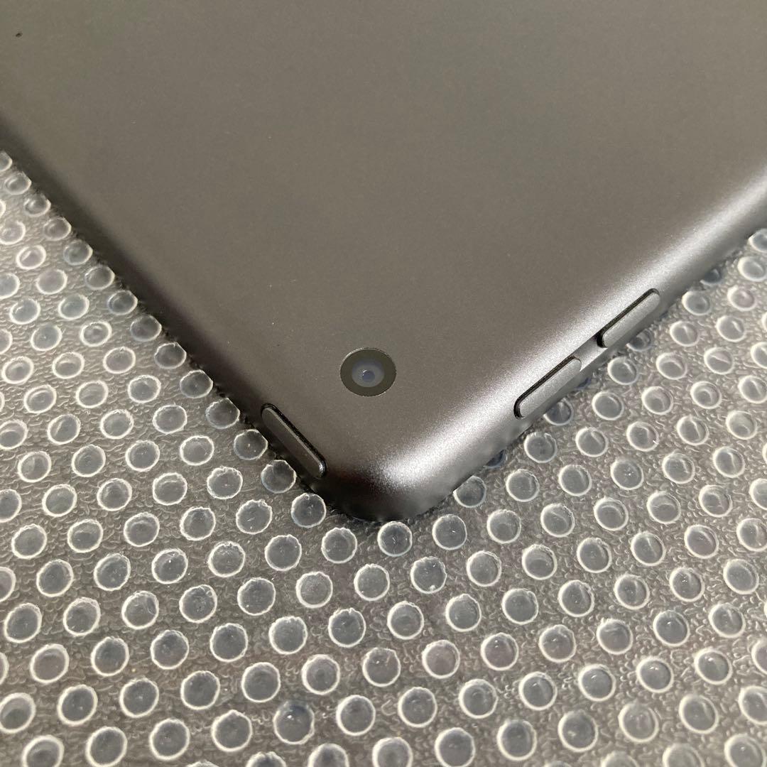 3370【早い者勝ち】iPad7 第7世代 32GB WIFIモデル☆