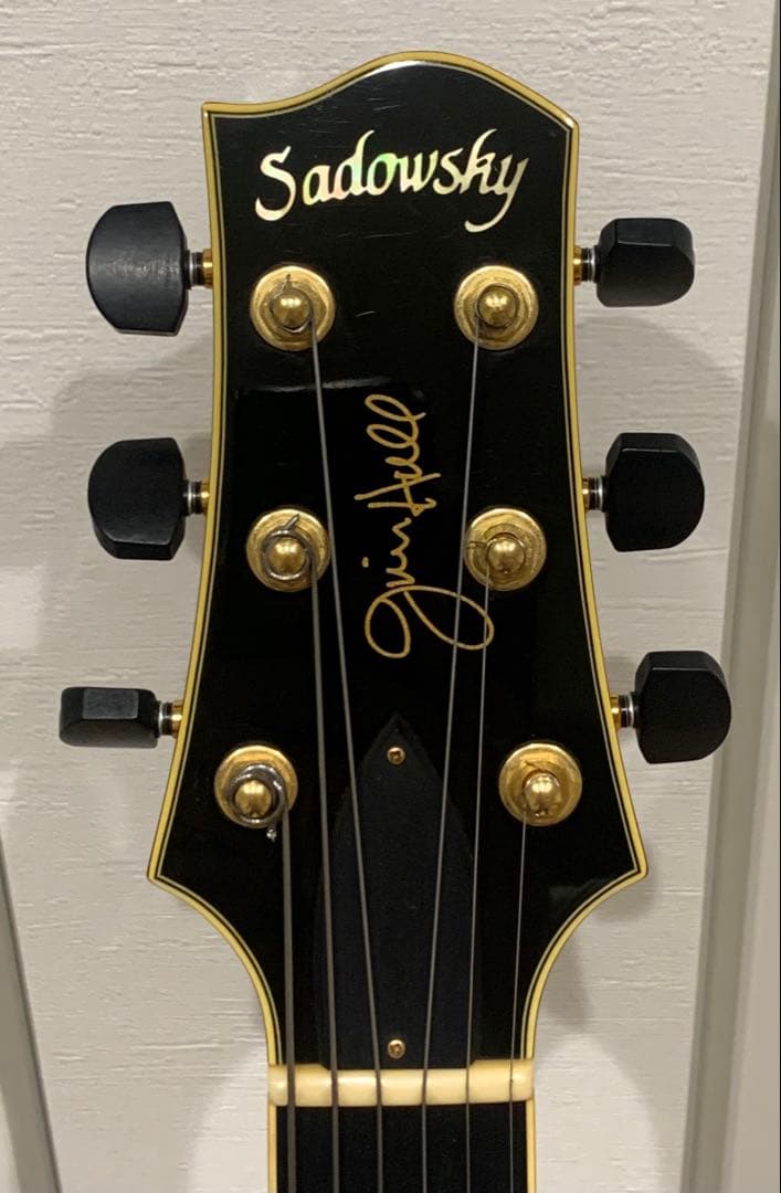 Sadowsky Jim Hall Model 初期型