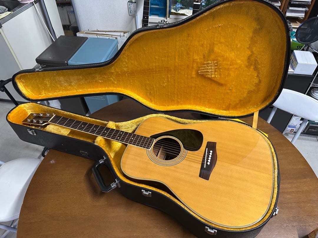 ๑*๑様 YAMAHA FG-400J　ド迫力の杢目　激鳴り　弦高低し弾きやすさ