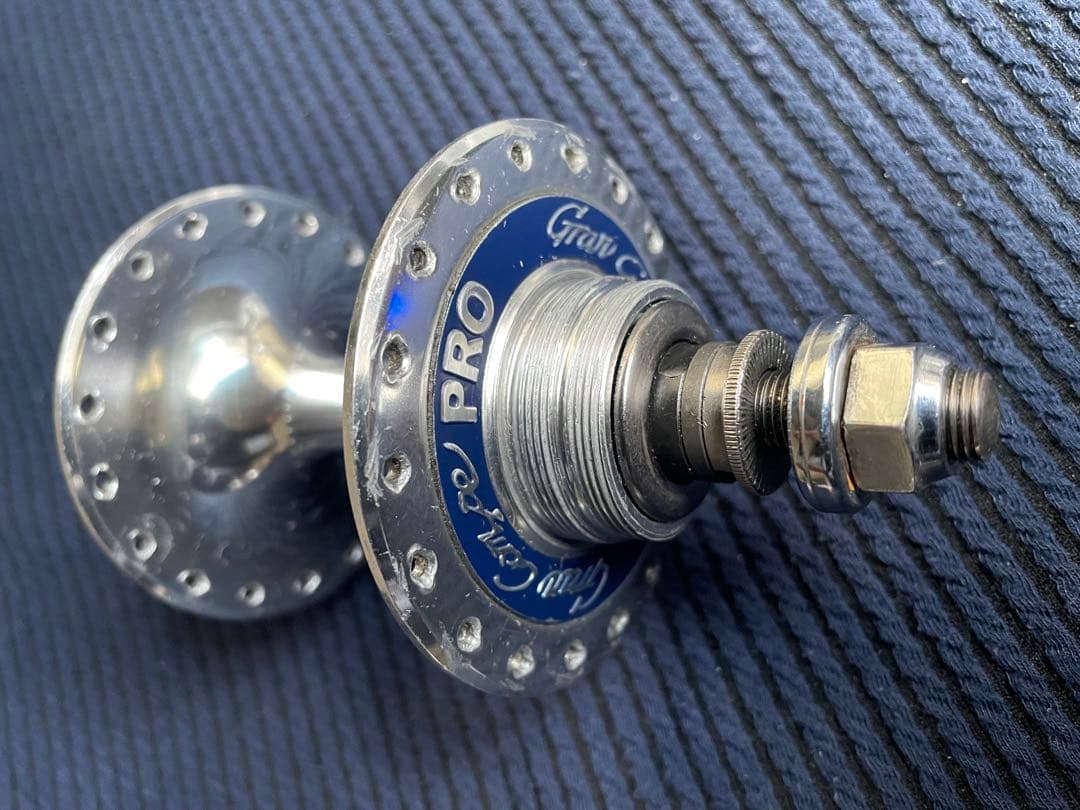 NJS YOSHIGAI GRANCOMPEPRO ハブ　競輪　ピスト