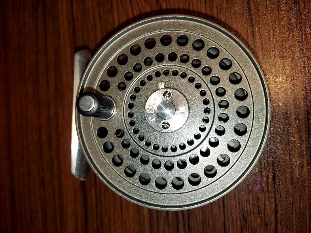 ORVIS CFO III フライリール新品未使用　ケース　説明書付き