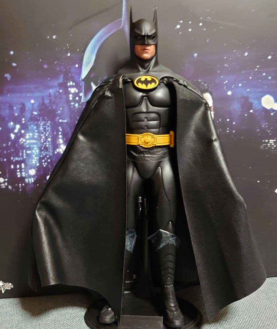 ホットトイズ バットマン 1/6 フィギュア