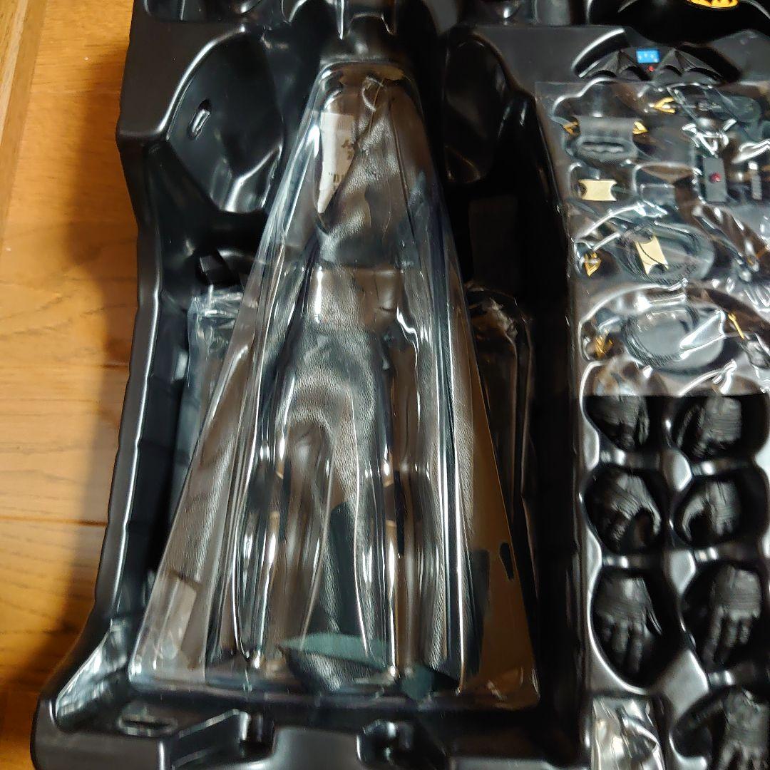 ホットトイズ バットマン 1/6 フィギュア