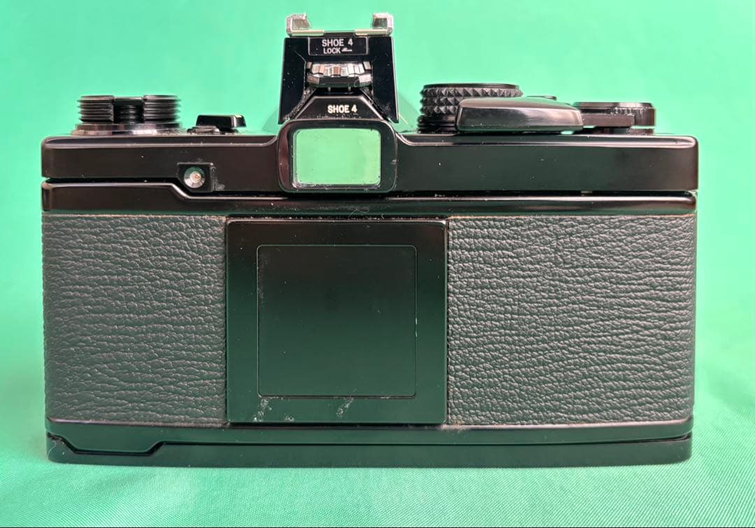 ★ OLYMPUS OM-2N BLACK + 広角レンズ　28mm