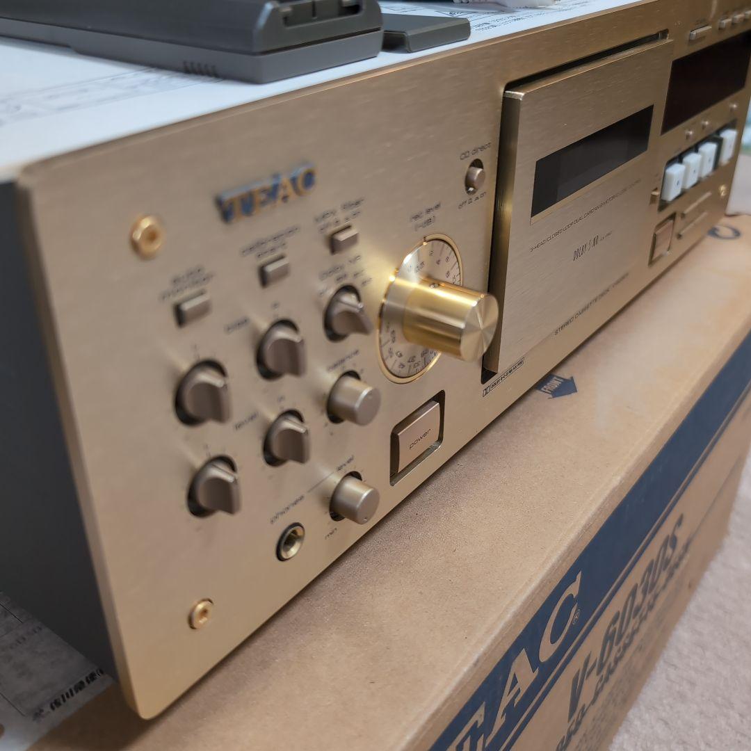 TEAC　カセットデッキV-6030S