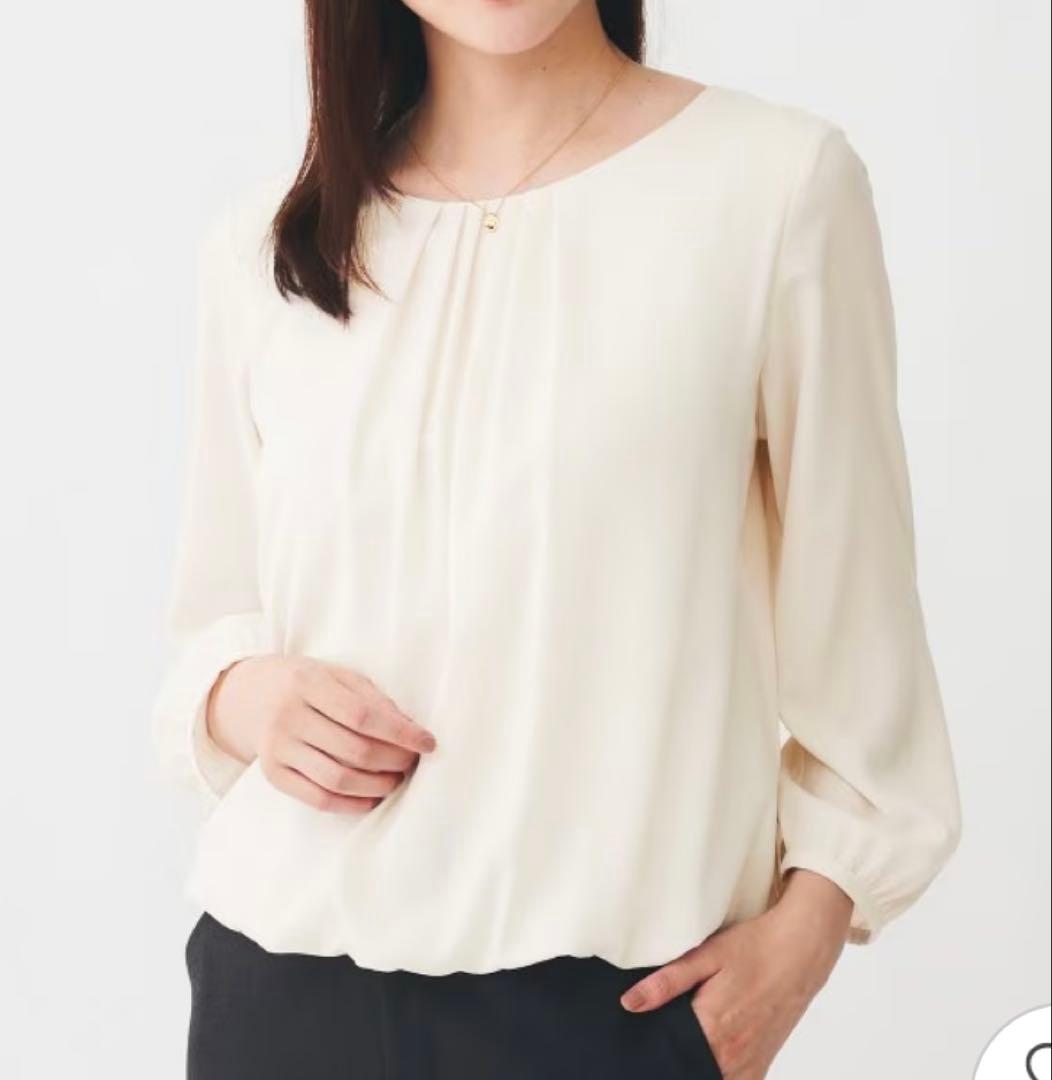 【UNTITLED】 ウエストイン見え パウダリータックブラウス サイズ３