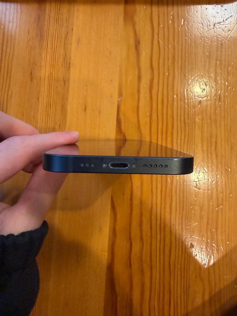 Apple iPhone 14 128GB 本体 ミットナイド ケーブル