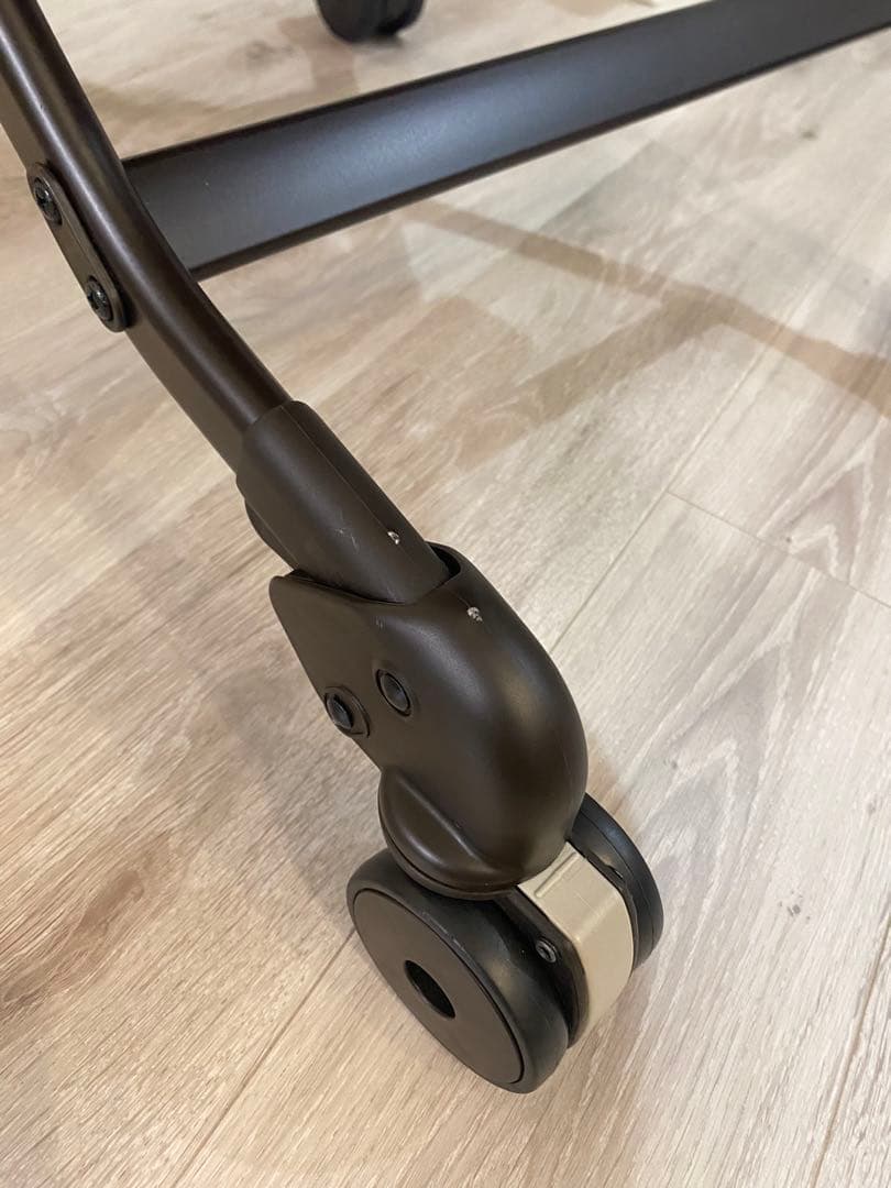 COMBI コンビ　ネムリラ シンプライト ハイローチェア テーブル　手動