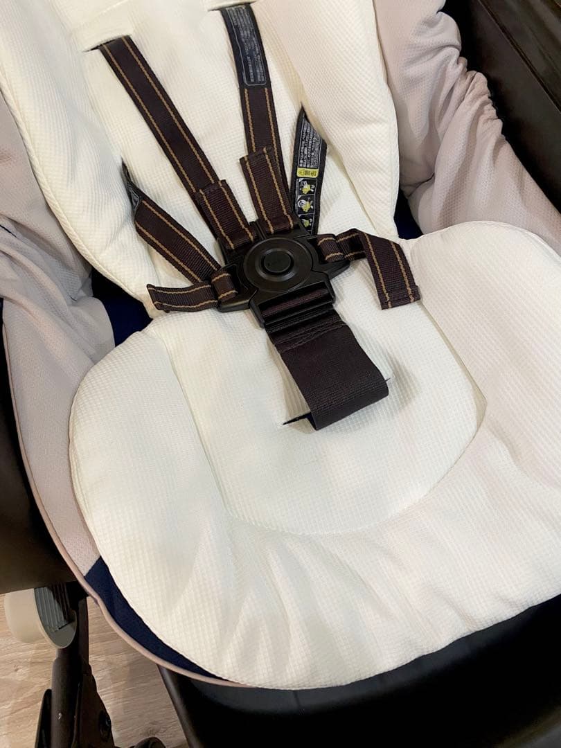 COMBI コンビ　ネムリラ シンプライト ハイローチェア テーブル　手動