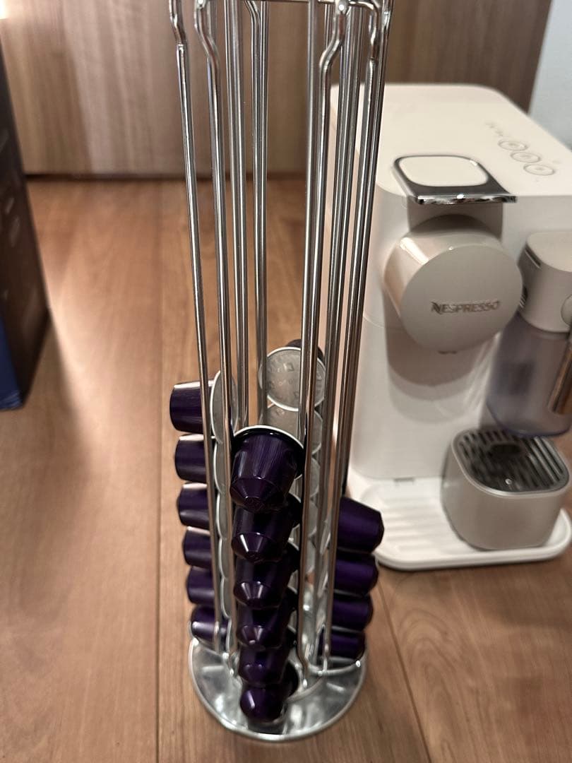 NESPRESSO カプセル式コーヒーメーカー ラティシマワン プラス ポーセ