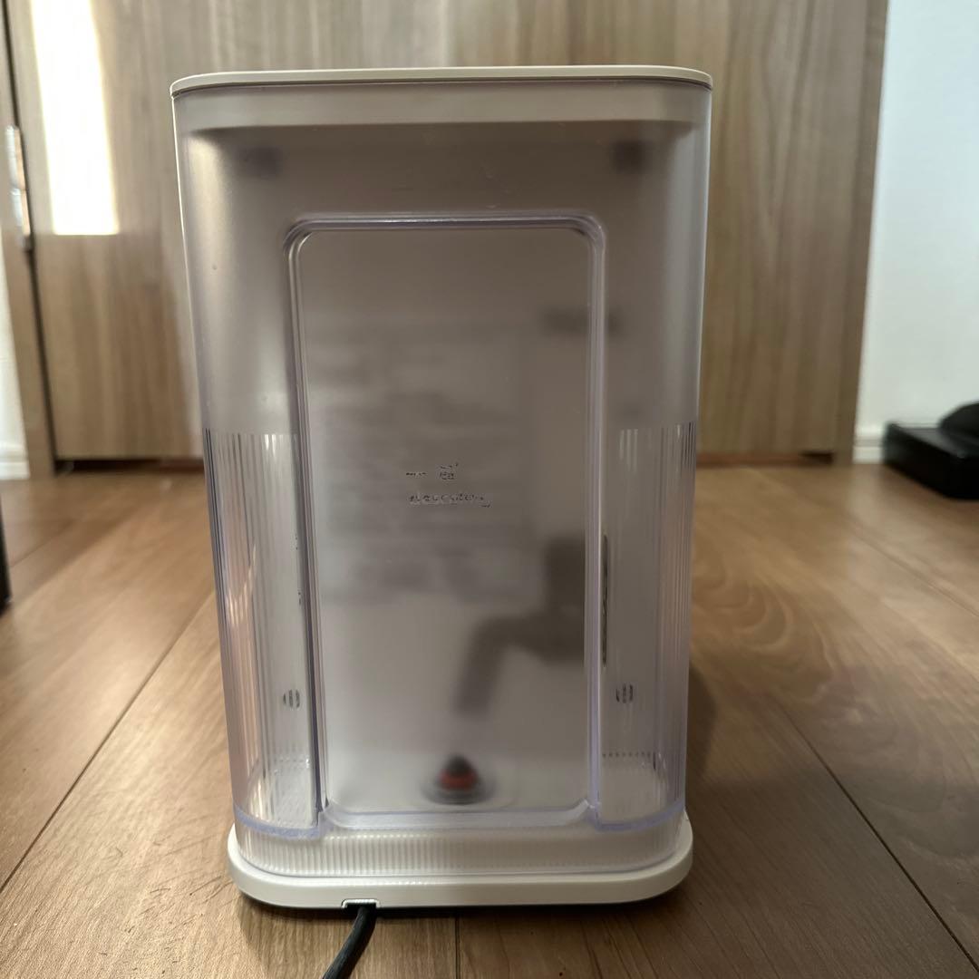 NESPRESSO カプセル式コーヒーメーカー ラティシマワン プラス ポーセ