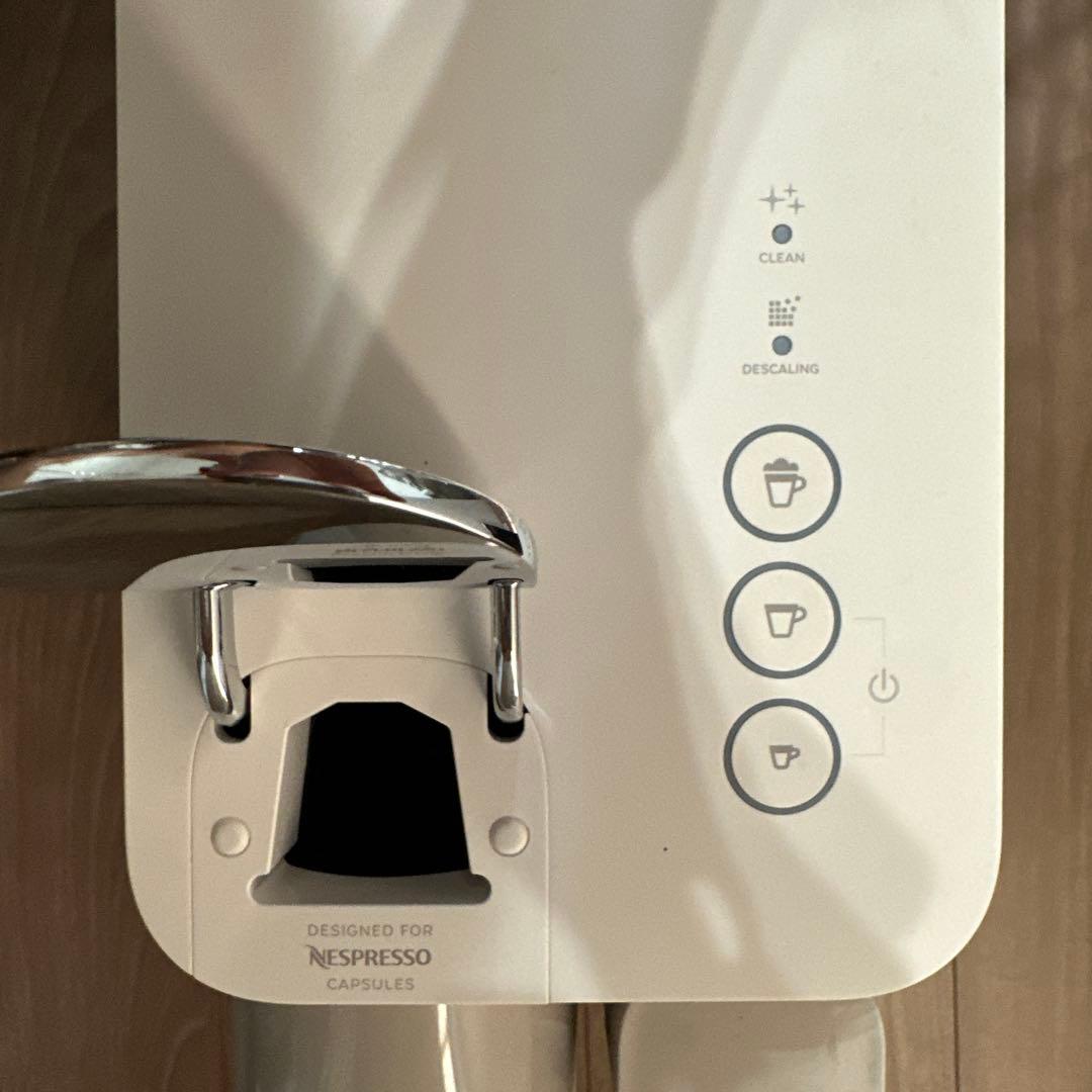 NESPRESSO カプセル式コーヒーメーカー ラティシマワン プラス ポーセ