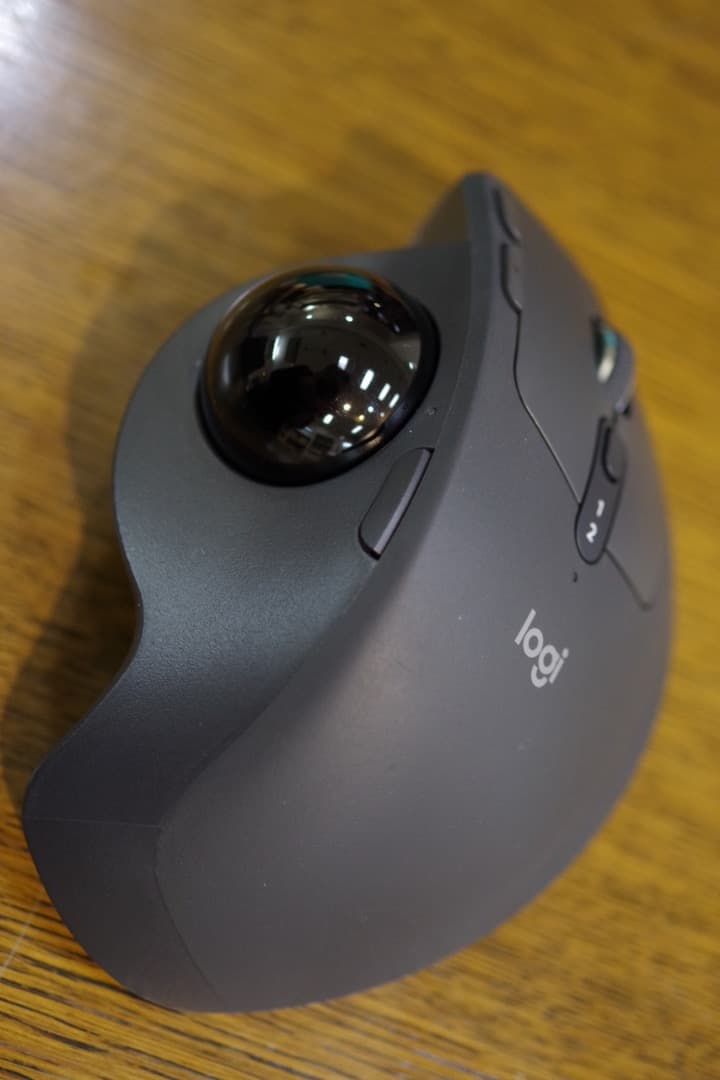 logicool MX ERGO S（黒玉+赤玉）