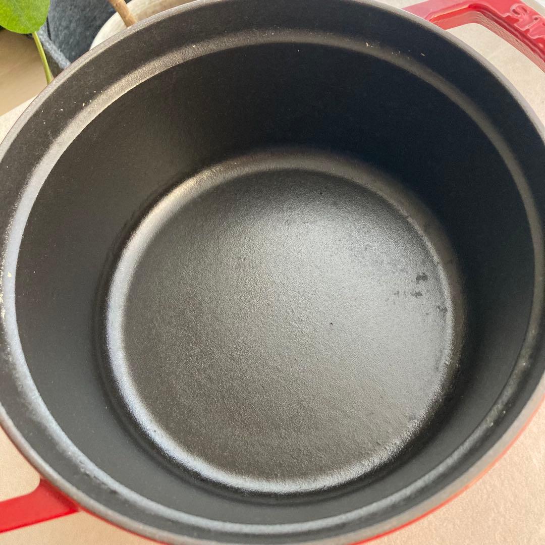 STAUB 鋳鉄製 両手鍋 20cm レッド