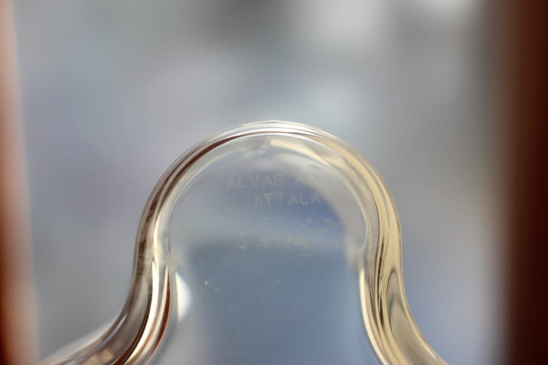 　イッタラ　アルヴァ・アアルト　花瓶　ガラスベース　クリア