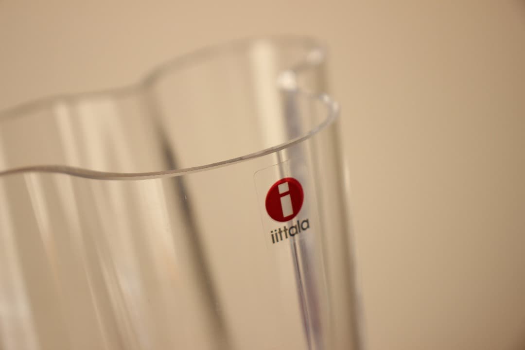 　イッタラ　アルヴァ・アアルト　花瓶　ガラスベース　クリア