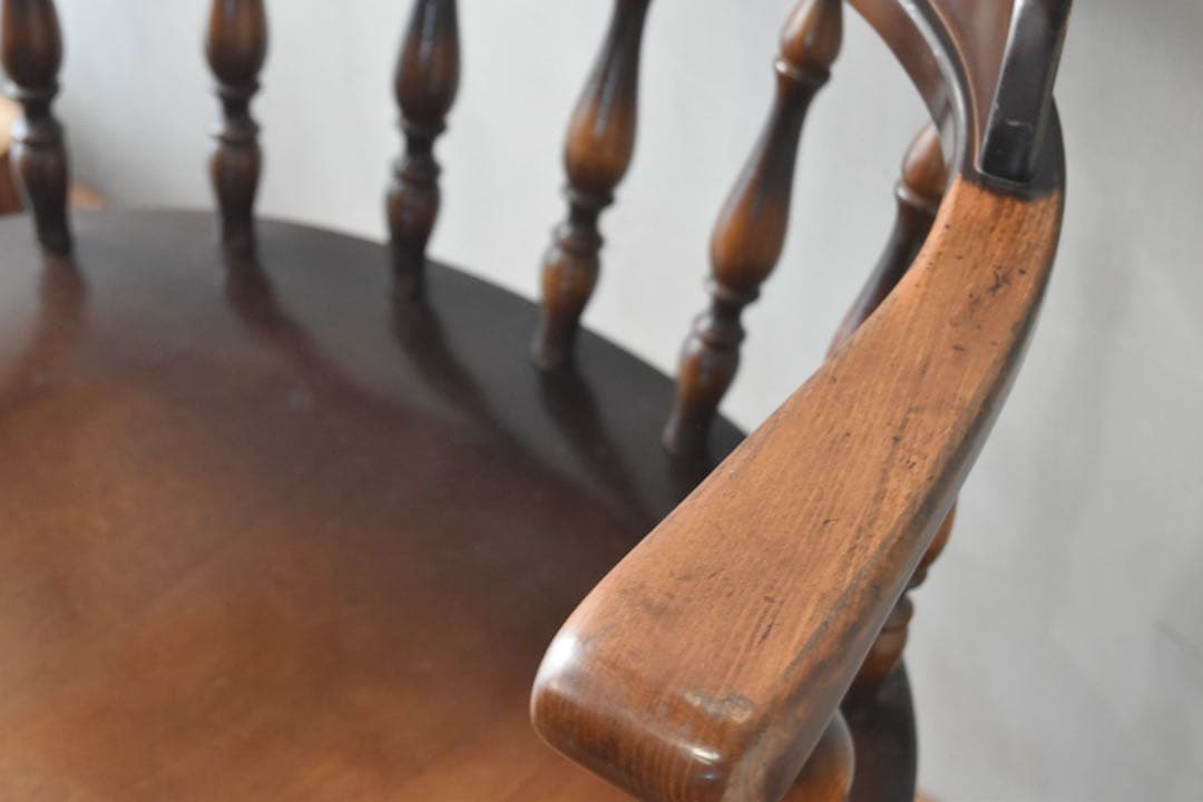 飛騨産業 キャプテンチェア