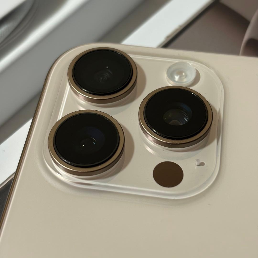 【美品】iPhone16ProMax256デザートチタニウム