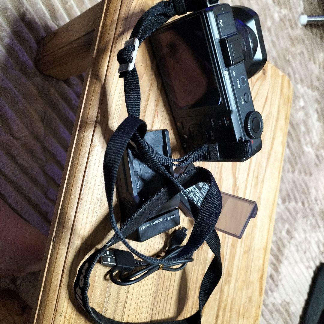 SIGMA コンパクトデジタルカメラ 19mm F2.8