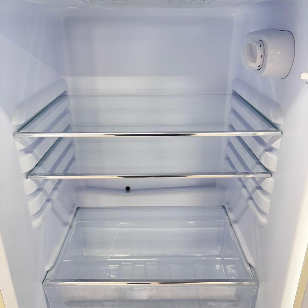 728 冷蔵庫　レトロ　2022年製　極美品　右開き　半年保証　小型　一人暮らし