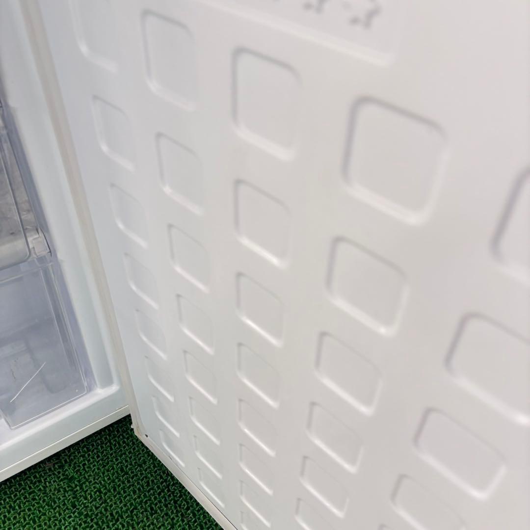 728 冷蔵庫　レトロ　2022年製　極美品　右開き　半年保証　小型　一人暮らし