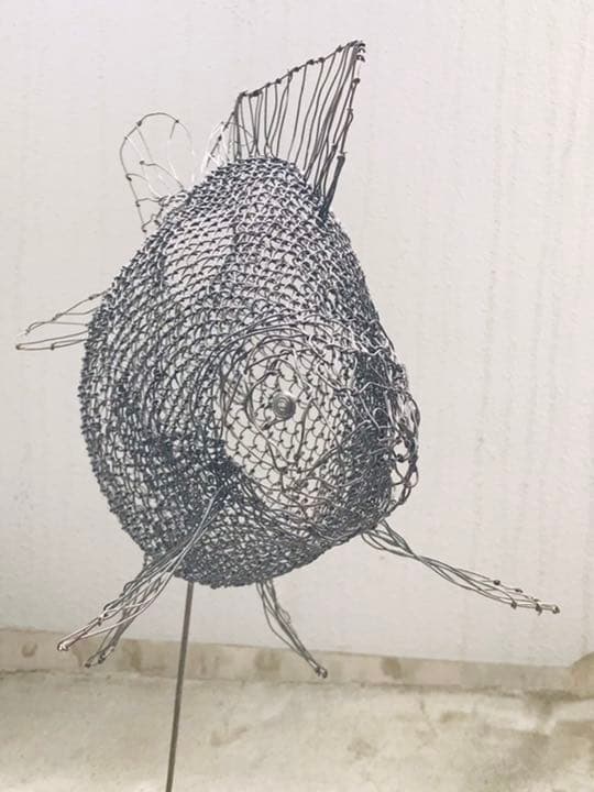 迫力超リアル作家物　立体ワイヤーアート　存在感　オブジェ　黒い　ランチュウ　金魚