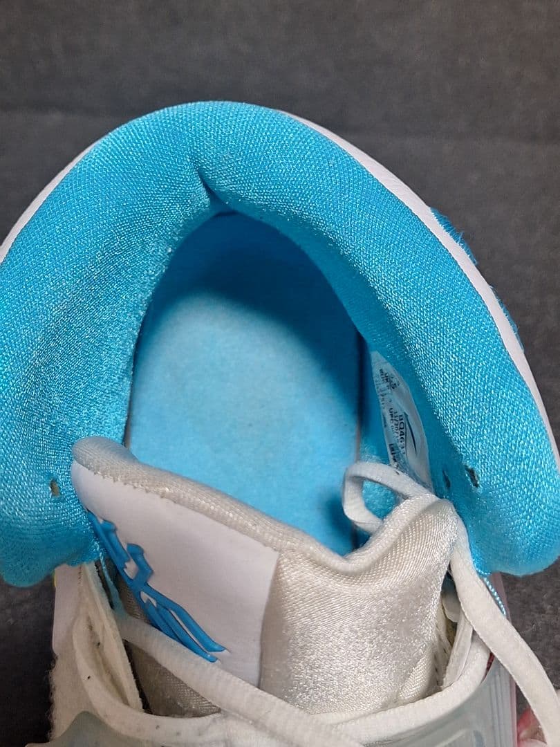 ナイキ カイリー６ Nike Kyrie 6 バッシュ