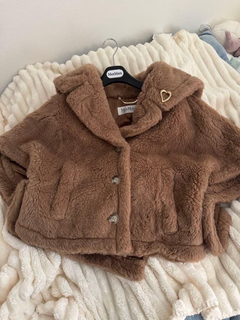 美品 MaxMaraティディベアケープ